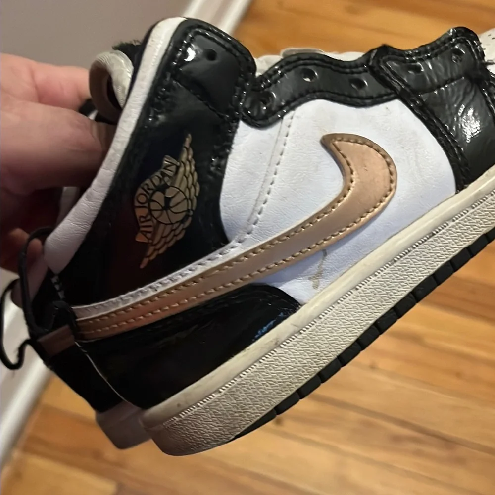 Nike stylish black